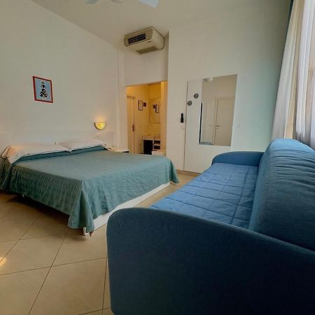 Hotel Fortuna Чоджия Екстериор снимка